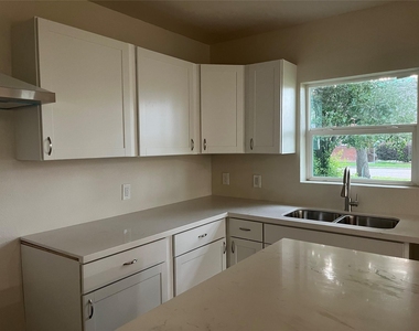 2629 W Main Street - Photo Thumbnail 7
