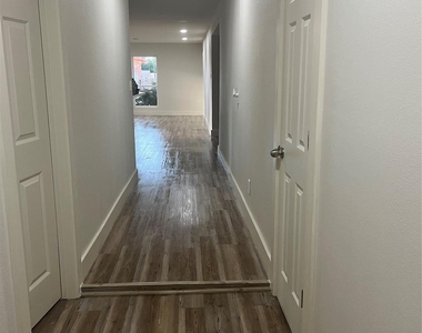 2629 W Main Street - Photo Thumbnail 8