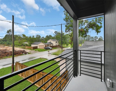 7415 Hezekiah Ln - Photo Thumbnail 1