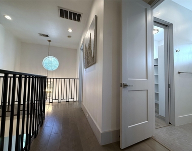 4043 Tartan Lane - Photo Thumbnail 27