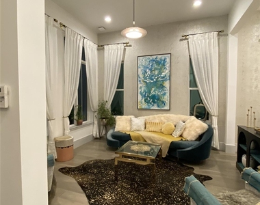 4043 Tartan Lane - Photo Thumbnail 1