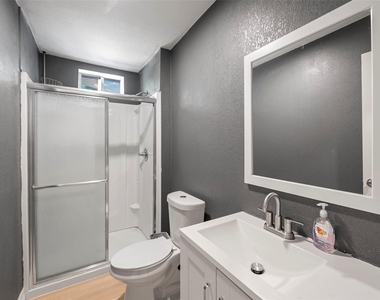 2061 Road 5100 - Photo Thumbnail 4