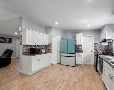 2061 Road 5100 - Photo Thumbnail 11