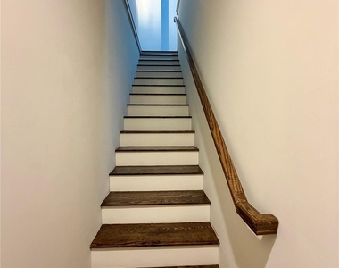 4411 Dallas Street - Photo Thumbnail 9