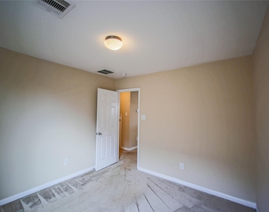 24030 Buffalo Cove Lane - Photo Thumbnail 18