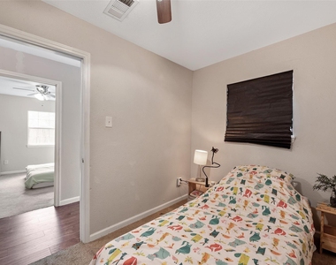 8314 Brandon Street - Photo Thumbnail 23