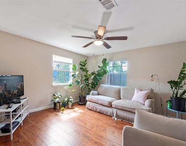 8314 Brandon Street - Photo Thumbnail 6