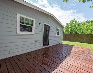 8314 Brandon Street - Photo Thumbnail 30