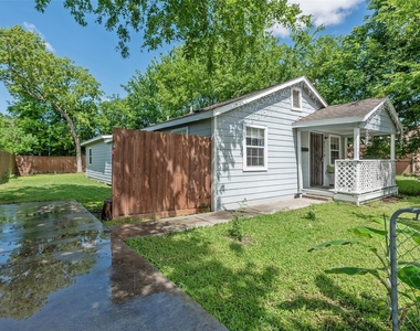8314 Brandon Street - Photo Thumbnail 2