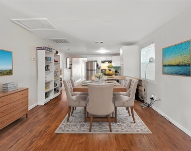 8314 Brandon Street - Photo Thumbnail 14