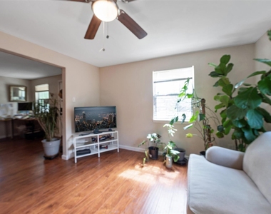 8314 Brandon Street - Photo Thumbnail 9