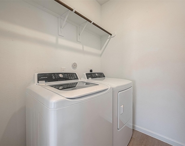 27110 Angel Creek Lane - Photo Thumbnail 28