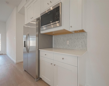 27110 Angel Creek Lane - Photo Thumbnail 9