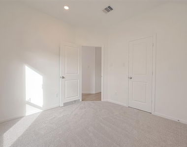 27110 Angel Creek Lane - Photo Thumbnail 26
