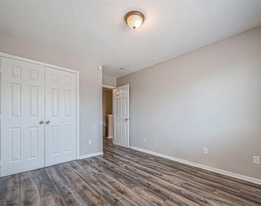 10043 Morocco Road - Photo Thumbnail 39