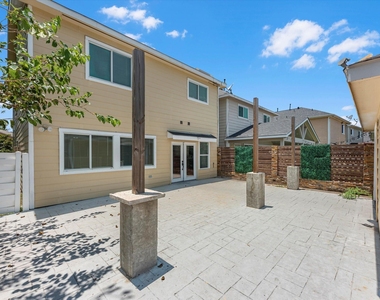 6131 Settlers Lake Circle W - Photo Thumbnail 13