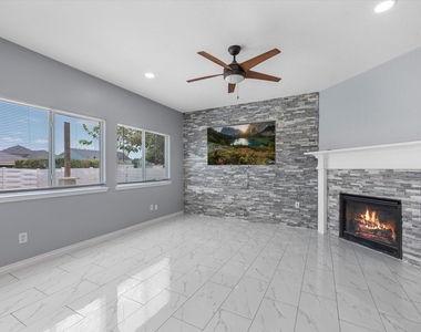 6131 Settlers Lake Circle W - Photo Thumbnail 1