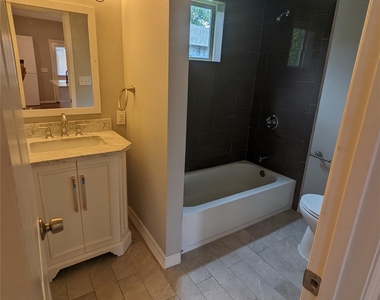 7521 Laredo Street - Photo Thumbnail 15