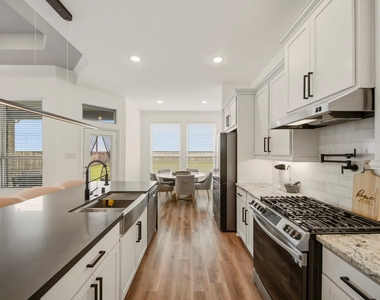 23919 Northwood Terrace Lane - Photo Thumbnail 11
