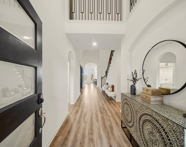 23919 Northwood Terrace Lane - Photo Thumbnail 2