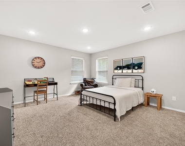 12789 Royal West Drive - Photo Thumbnail 25