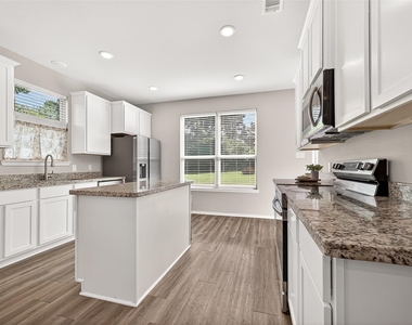 12789 Royal West Drive - Photo Thumbnail 10