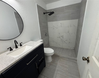 205 S Chandler Avenue - Photo Thumbnail 9