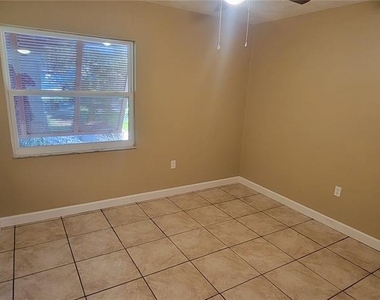 180 Magnolia Woods Court - Photo Thumbnail 10