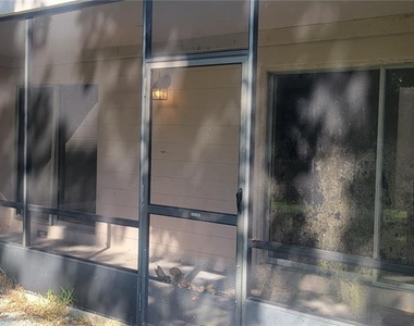 180 Magnolia Woods Court - Photo Thumbnail 2