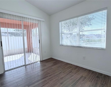 31205 Bridgegate Drive - Photo Thumbnail 19