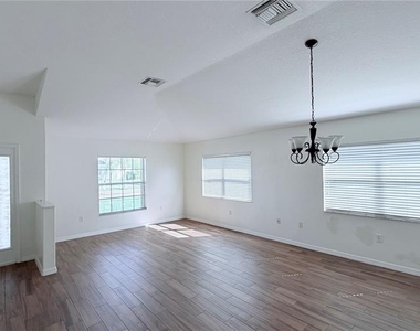 31205 Bridgegate Drive - Photo Thumbnail 15