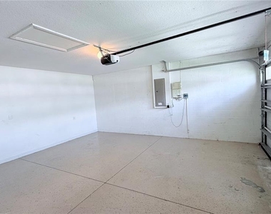 31205 Bridgegate Drive - Photo Thumbnail 25