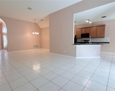 4712 Mapletree Loop - Photo Thumbnail 20