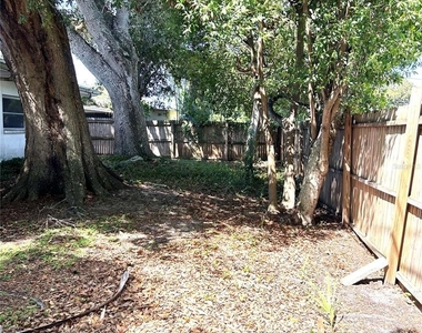 2152 Greenbriar Boulevard - Photo Thumbnail 38