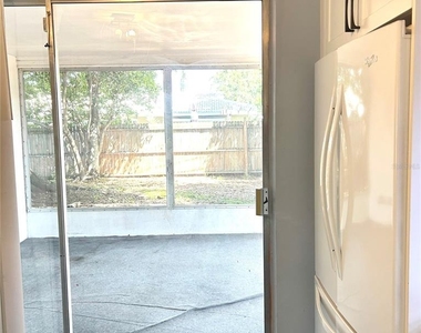 2152 Greenbriar Boulevard - Photo Thumbnail 37