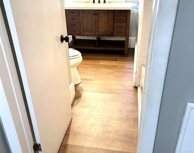 2152 Greenbriar Boulevard - Photo Thumbnail 25