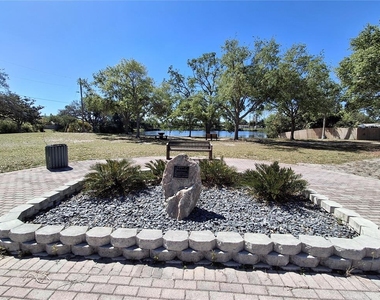 5560 61st Street N - Photo Thumbnail 25
