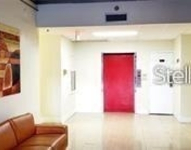 701 S Madison Avenue - Photo Thumbnail 2