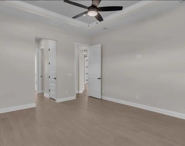 6980 Bentridge Drive - Photo Thumbnail 23
