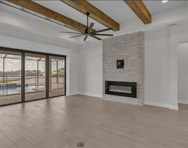 6980 Bentridge Drive - Photo Thumbnail 17