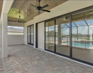 6980 Bentridge Drive - Photo Thumbnail 15