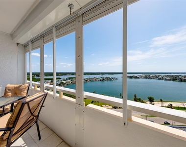 17920 Gulf Boulevard - Photo Thumbnail 23