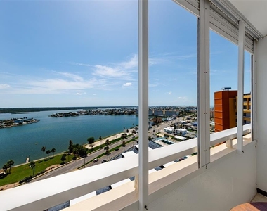 17920 Gulf Boulevard - Photo Thumbnail 24