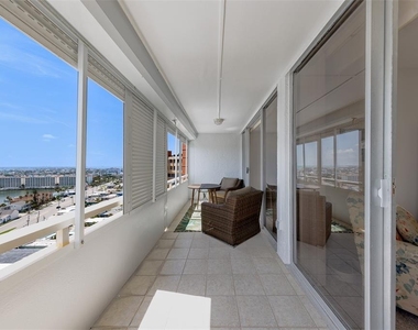 17920 Gulf Boulevard - Photo Thumbnail 27