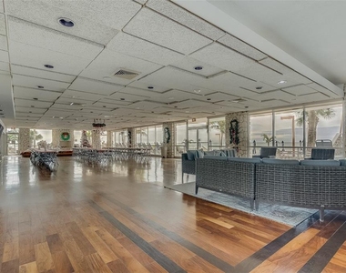 17920 Gulf Boulevard - Photo Thumbnail 35