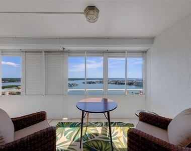 17920 Gulf Boulevard - Photo Thumbnail 20