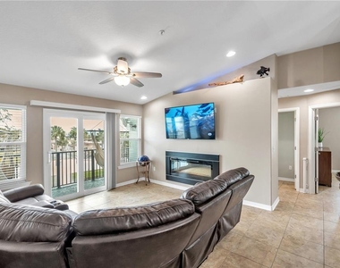 6420 Banyan Boulevard - Photo Thumbnail 7