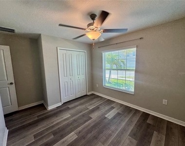 929 Anchor Bend Drive - Photo Thumbnail 20