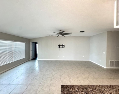 929 Anchor Bend Drive - Photo Thumbnail 8