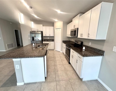 929 Anchor Bend Drive - Photo Thumbnail 1